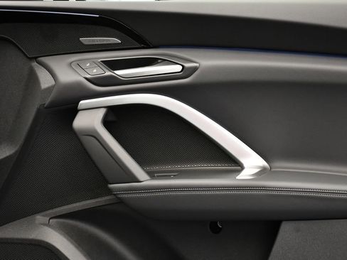 Certified 2025 Audi Q5 Premium Plus w/ Premium Plus image 45