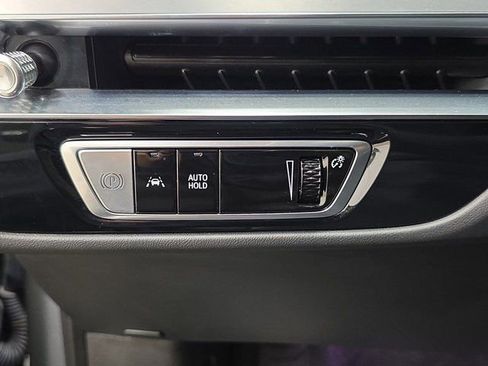 Certified 2024 Cadillac Lyriq Luxury image 23