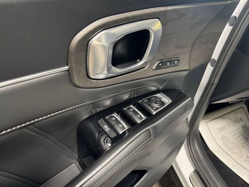 Certified 2024 Kia Sorento SX Prestige image 14