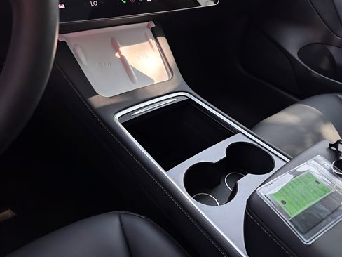 Used 2023 Tesla Model 3 Standard Range RWD image 12