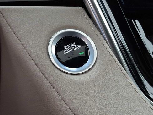 Used 2016 Cadillac Escalade Premium AWD/4WD image 23