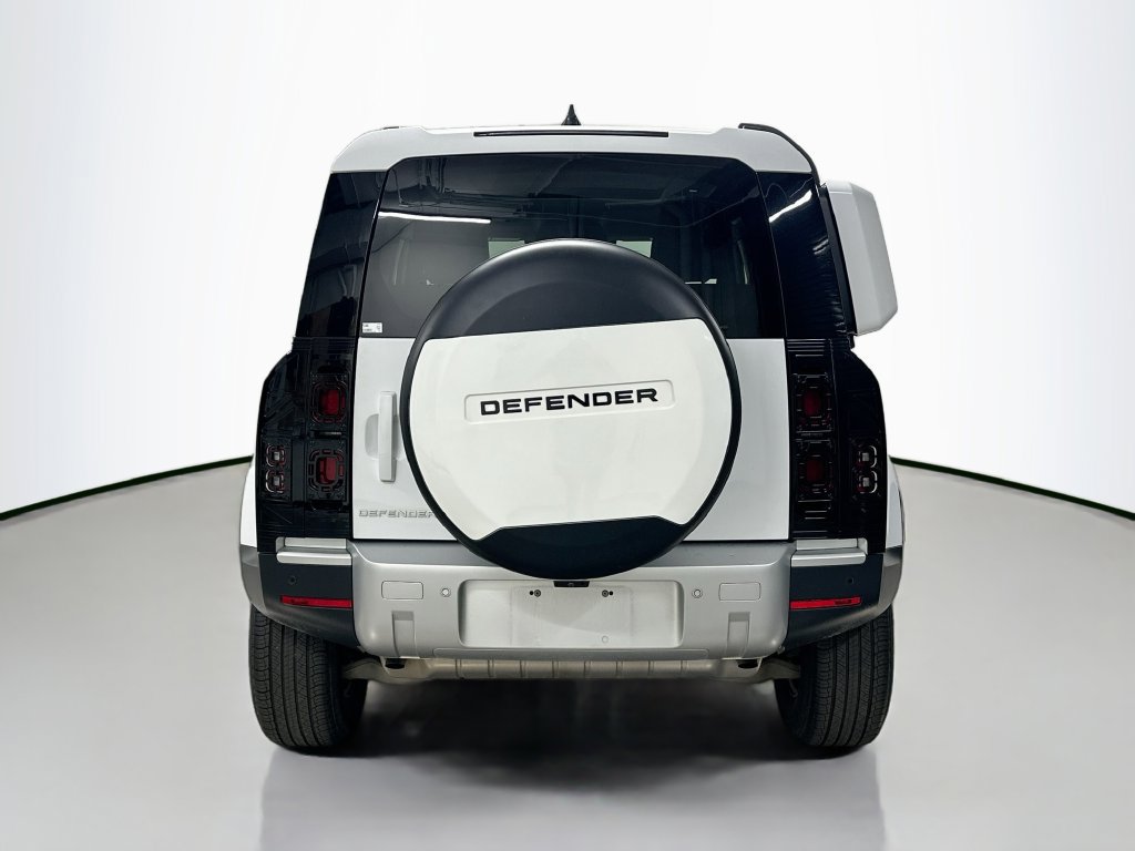 Used 2024 Land Rover Defender 90 S AWD/4WD image 10
