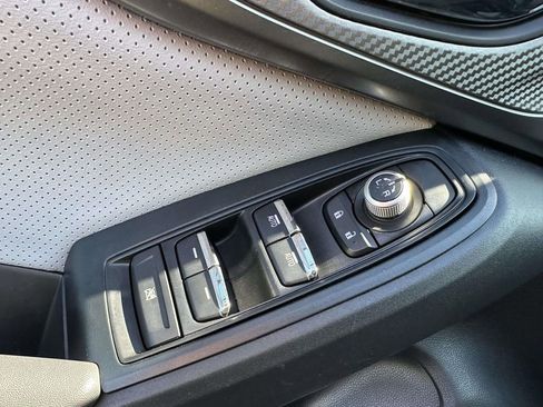 Certified 2023 Subaru Crosstrek 2.5i Limited w/ Moonroof Package image 32