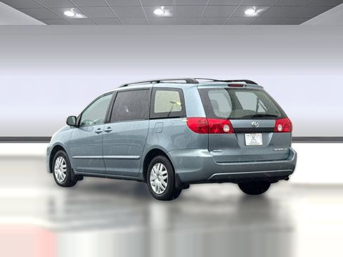 Used 2006 Toyota Sienna CE image 3