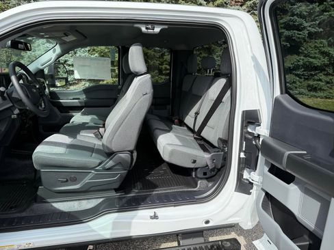 New 2026 Ford F550 4x4 SuperCab Super Duty image 8