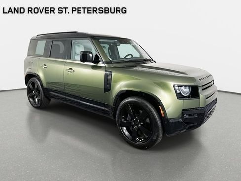 Used 2026 Land Rover Defender 110 X-Dynamic SE image 3