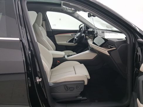 New 2025 Audi Q5 Premium Plus image 32