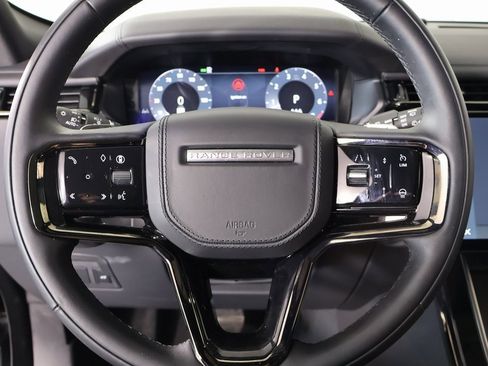 Used 2026 Land Rover Range Rover Velar Dynamic SE image 3