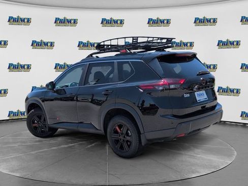 Used 2025 Nissan Rogue SV AWD/4WD image 11