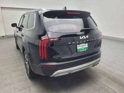 Used 2022 Kia Telluride EX w/ EX Premium Package FWD image 5