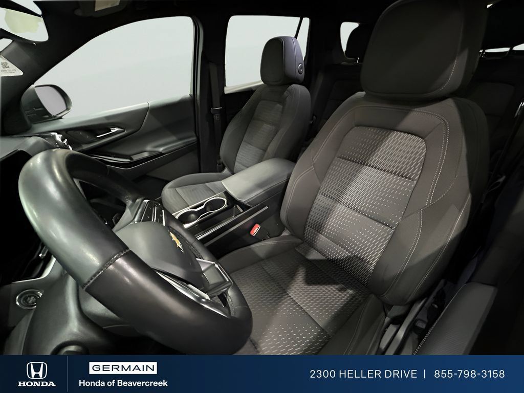 Used 2025 Chevrolet Equinox LT w/ Safety and Technology Package FWD image 22