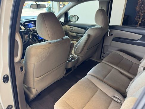 Used 2016 Honda Odyssey EX image 36