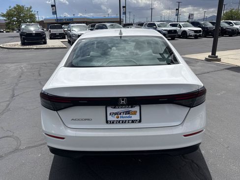 Certified 2023 Honda Accord EX image 7