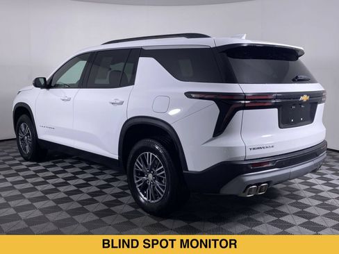 Certified 2026 Chevrolet Traverse LT FWD image 17