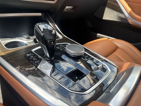 Used 2019 BMW X7 xDrive40i w/ Premium Package AWD/4WD image 39