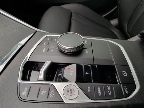 Certified 2024 BMW 330i 330i w/ M Sport Package image 19