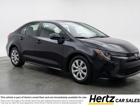 Used 2025 Toyota Corolla LE FWD image 1