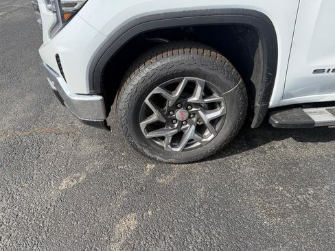 New 2026 GMC Sierra 1500 SLT w/ SLT Premium Plus Package image 6