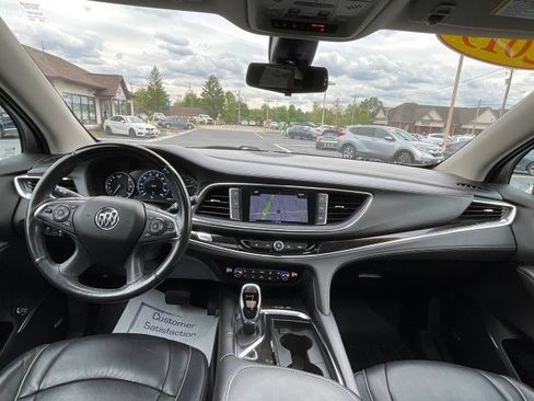 Used 2019 Buick Enclave Avenir AWD/4WD image 12
