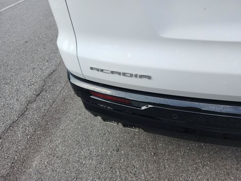 Certified 2026 GMC Acadia Denali Ultimate FWD image 5