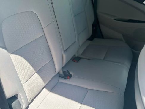Used 2020 Hyundai Tucson SE AWD/4WD image 11