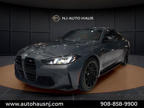 Used 2025 BMW M4 Coupe w/ Executive Package image 4