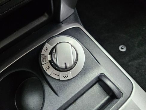 Used 2016 Toyota 4Runner SR5 image 21