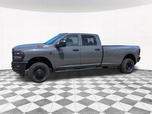 New 2026 RAM 3500 Tradesman AWD/4WD image 5