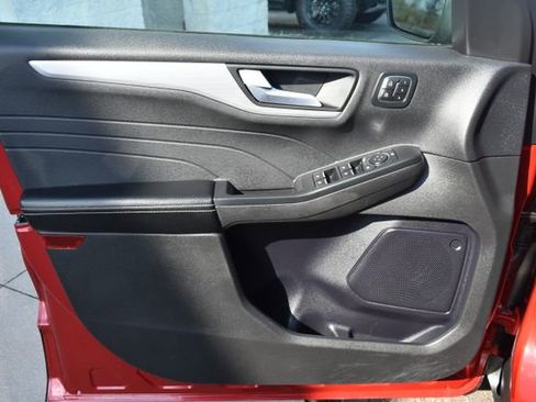 Used 2024 Ford Escape Platinum AWD/4WD image 19