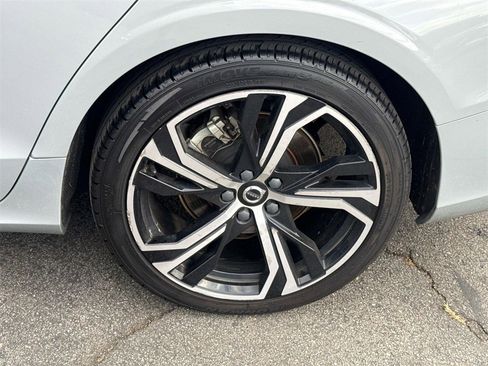 Used 2024 Volvo S60 B5 Plus image 40