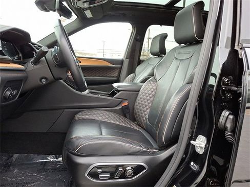 Used 2022 Jeep Grand Cherokee Summit image 15