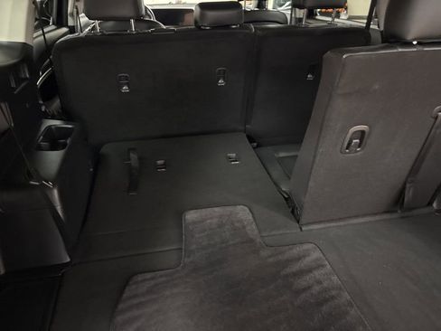 Used 2023 Kia Telluride LX image 35