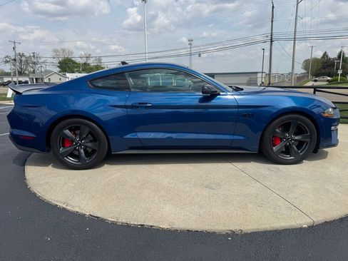 Used 2022 Ford Mustang GT Premium w/ Black Accent Package RWD image 8