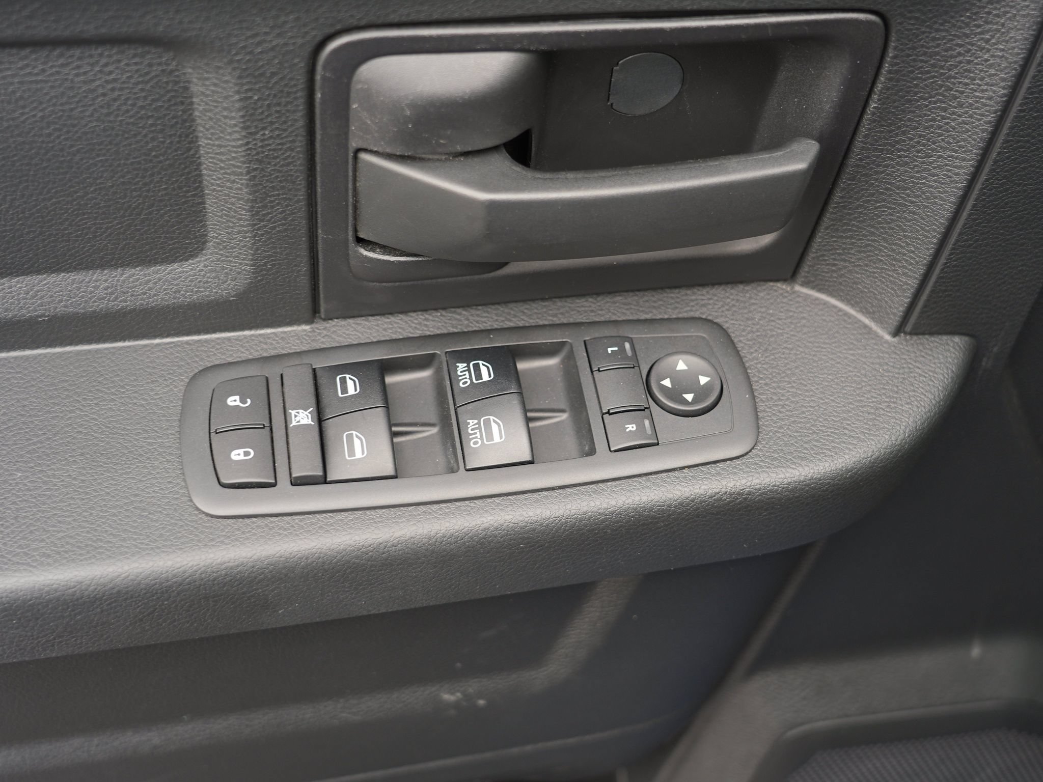 Used 2017 RAM 1500 Tradesman w/ Popular Equipment Group AWD/4WD image 16