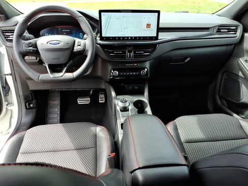 Used 2023 Ford Escape ST-Line Elite AWD/4WD image 12