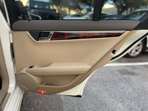 Used 2010 Mercedes-Benz C 300 Sedan image 28