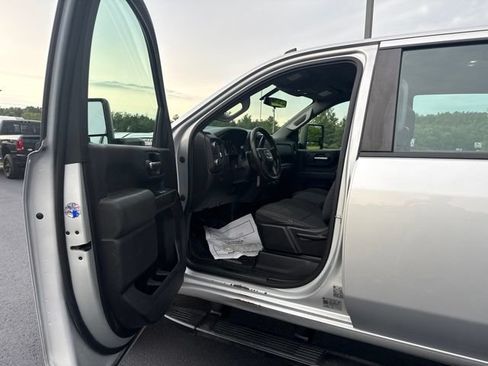 Used 2021 GMC Sierra 2500 4x4 Crew Cab w/ Gooseneck/5TH Wheel Package image 13