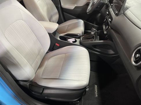 Used 2023 Hyundai Kona SEL w/ Convenience Package image 13