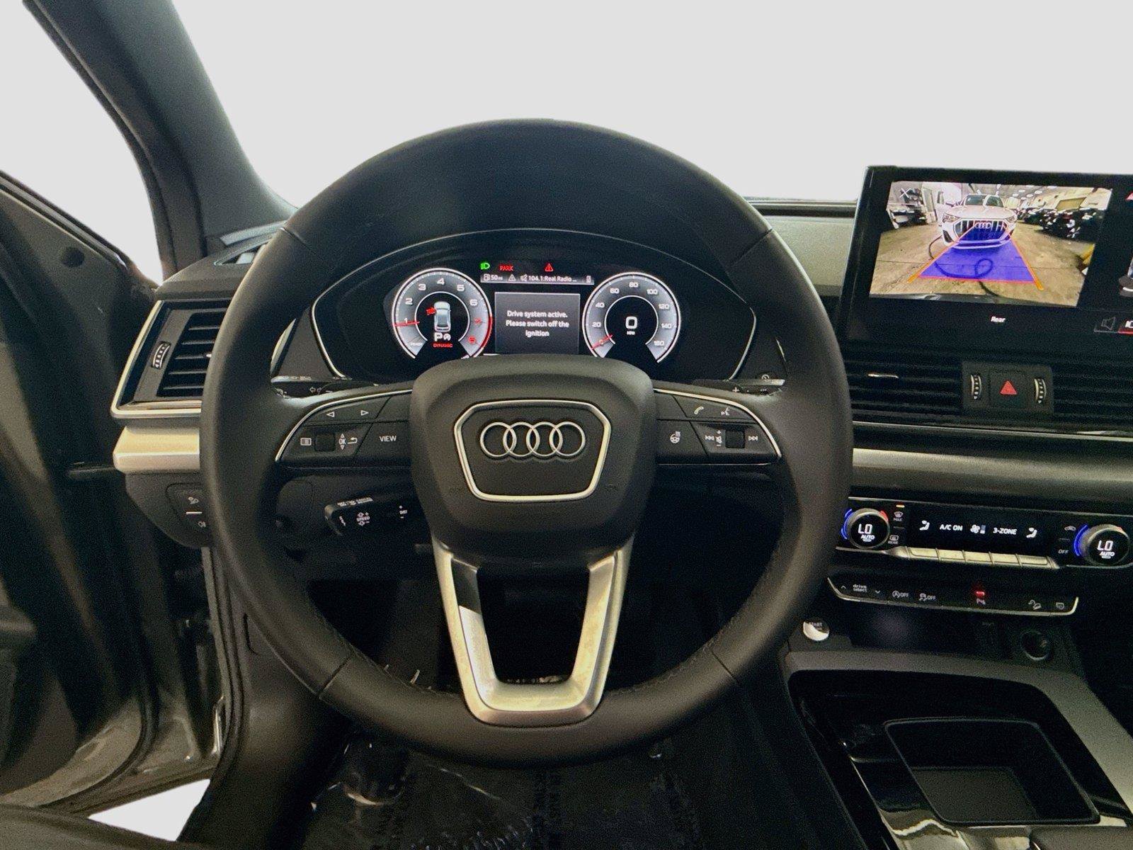 Certified 2025 Audi Q5 2.0T Premium AWD/4WD image 11