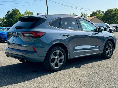 Used 2023 Ford Escape ST-Line w/ Tech Pack #1 AWD/4WD image 3