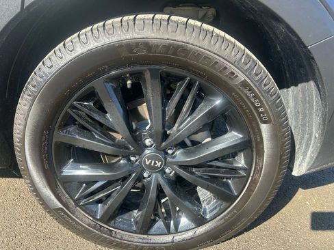 Used 2021 Kia Telluride SX w/ SX Prestige Package image 47