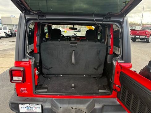 Used 2020 Jeep Wrangler Sport image 29