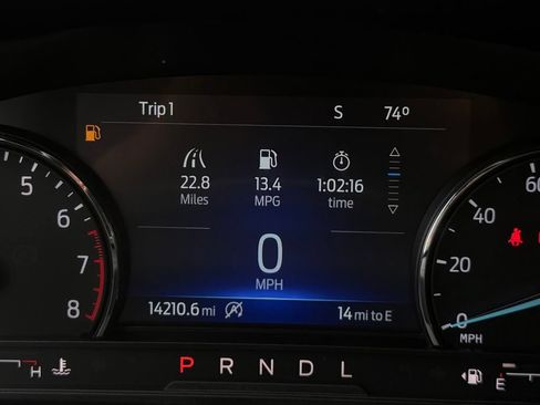 Used 2024 Ford Explorer Limited w/ Limited Technology Package AWD/4WD image 14