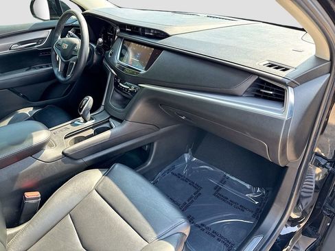 Used 2018 Cadillac XT5 Premium Luxury image 37