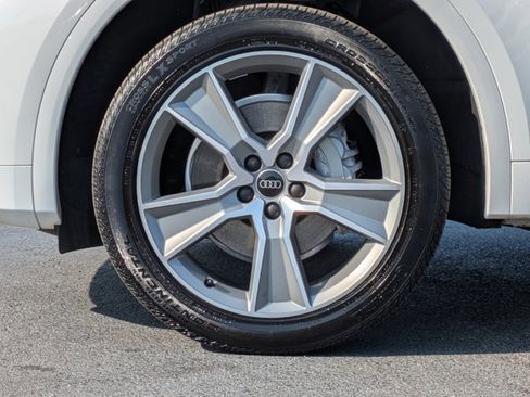 Used 2025 Audi Q5 2.0T Premium AWD/4WD image 30