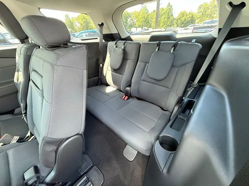 New 2025 Ford Explorer Active image 26