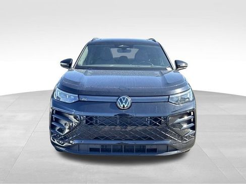 New 2026 Volkswagen Tiguan SE R-Line AWD/4WD image 8