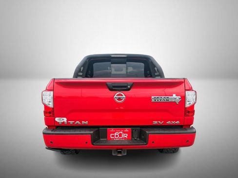Used 2021 Nissan Titan SV w/ SV Convenience Package AWD/4WD image 9