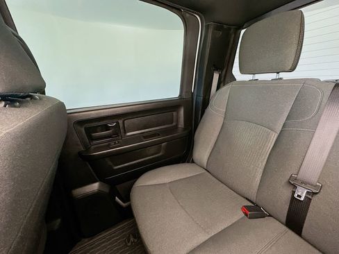 Used 2024 RAM 3500 Tradesman w/ Chrome Appearance Group AWD/4WD image 12