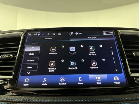 Used 2021 Chrysler Pacifica Touring-L image 30